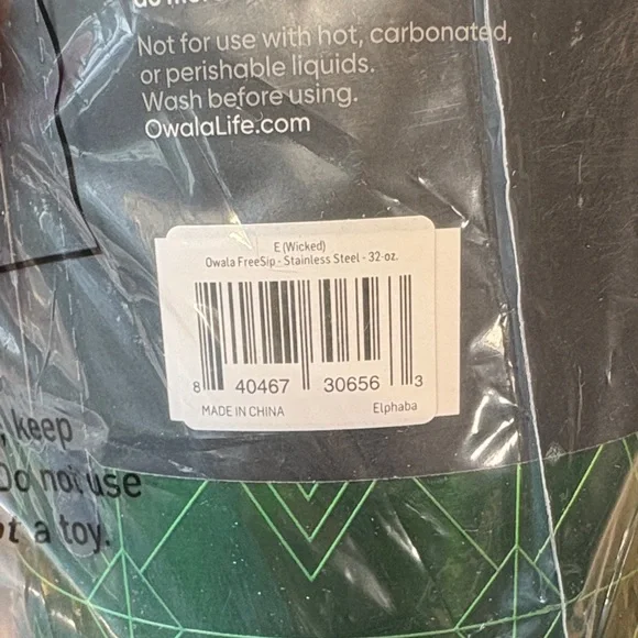 Owala FreeSip Tumbler - 32 oz - Elphaba - Picture 2 of 4